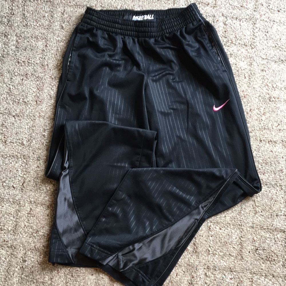 Women’s Nike Basketball Striped Sweats, 31” inseam